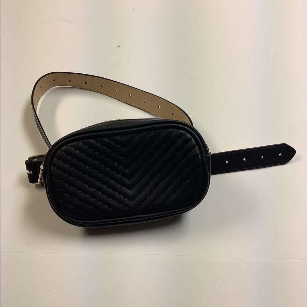 Steve Madden “Belt” Bag NWT